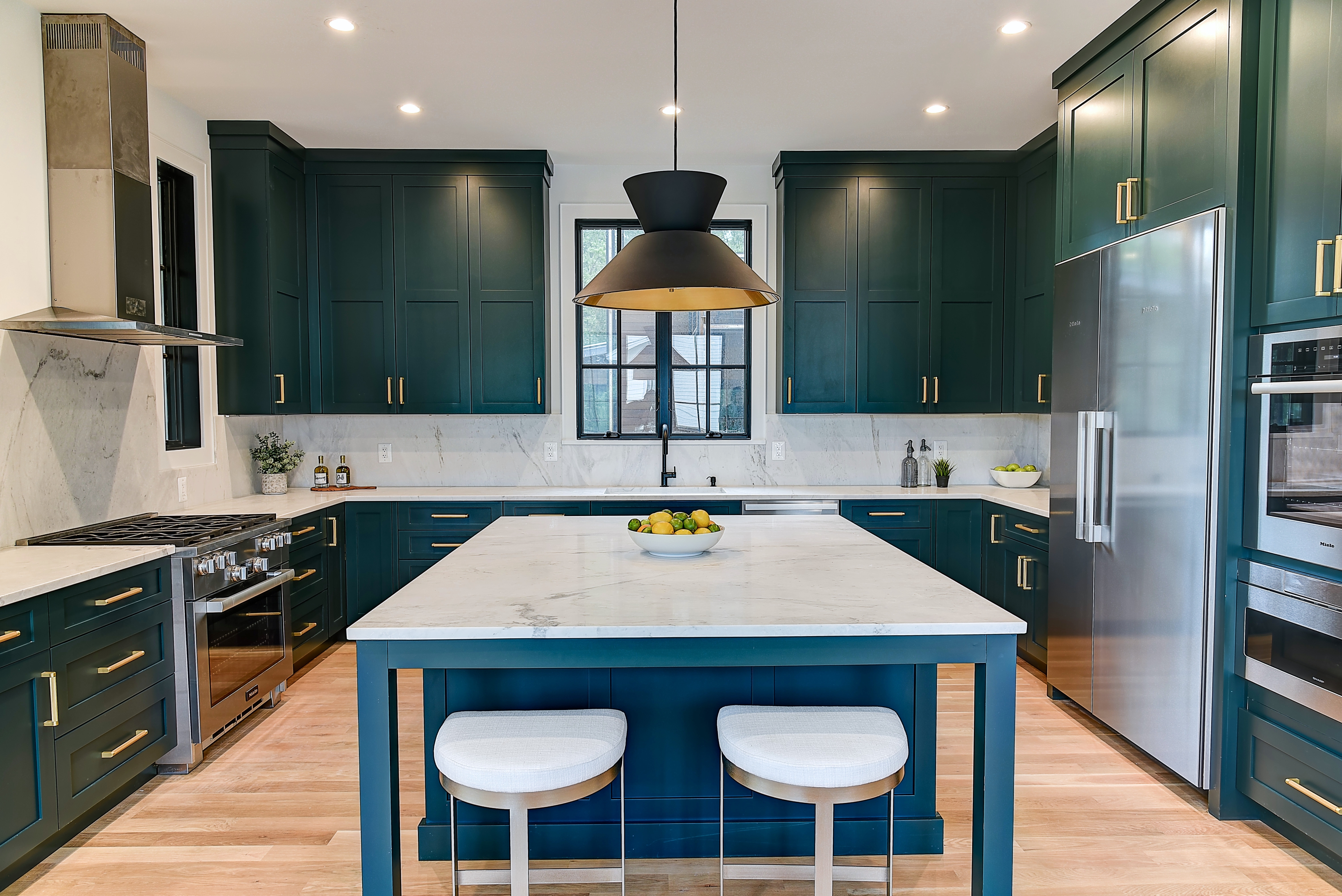 Full Kitchen - About Page